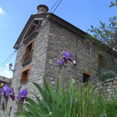 Casa Ortiz Apartment Nerin Bagian luar foto